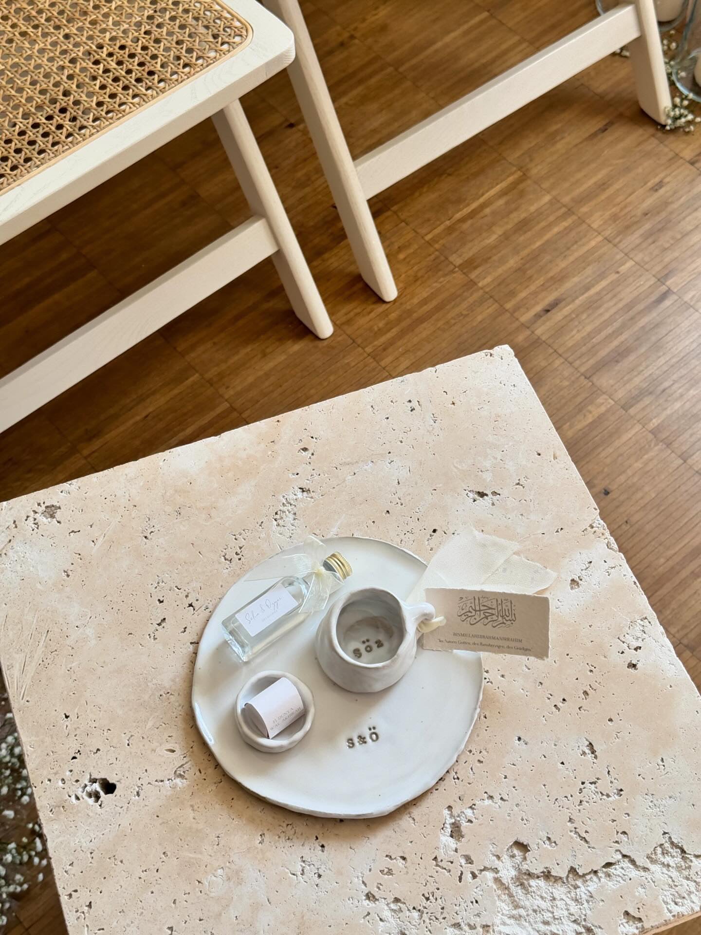 MOCCA SET | E & M