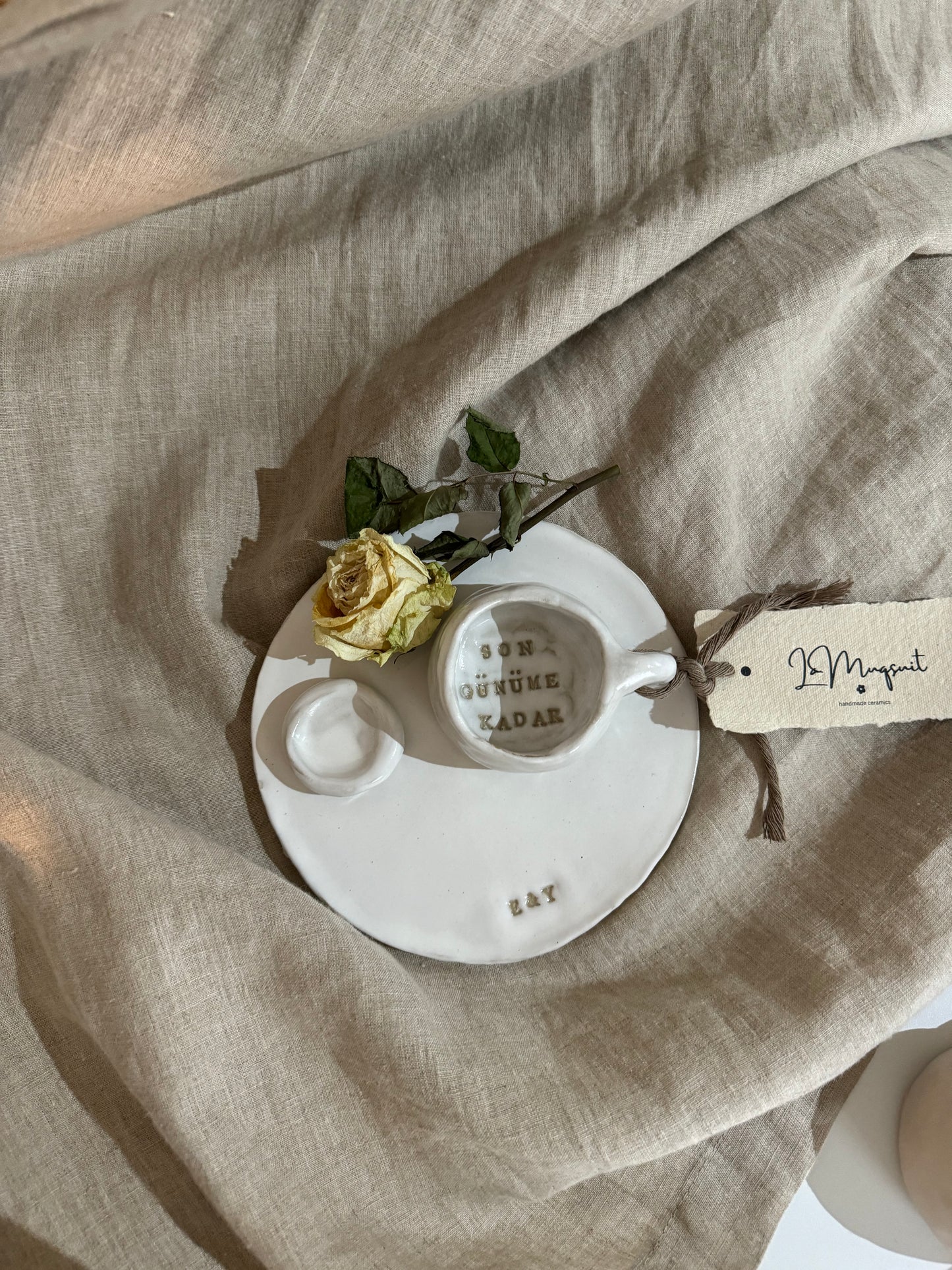 MOCCA SET | E & Y